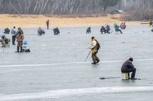 ice fishing gear and tips by the Outdoor Geeks